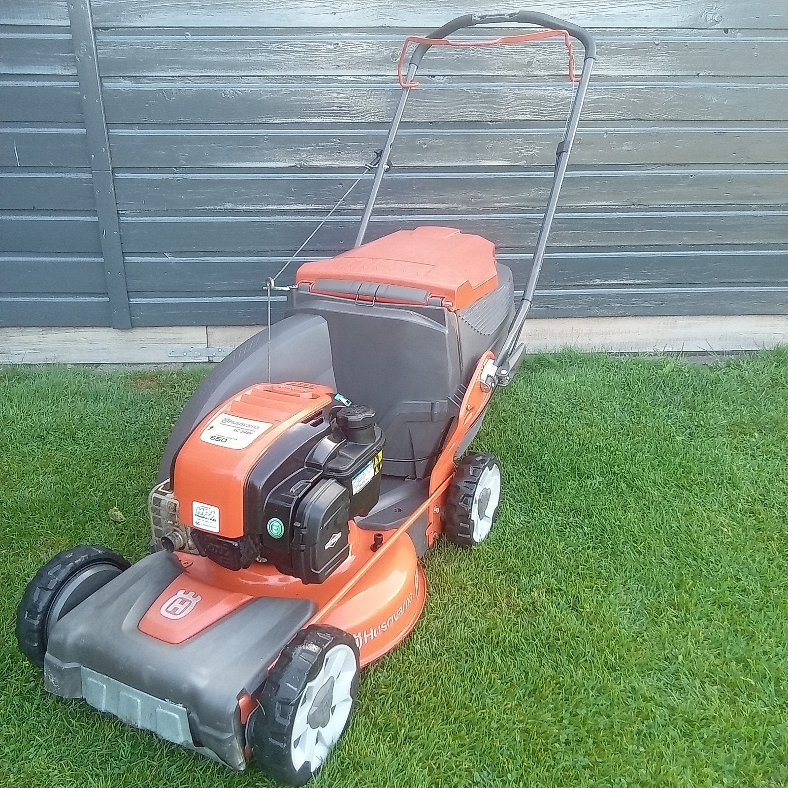 husqvarna grasmaaier duwmaaier benzine maaier, Ophalen, Cirkelmaaier, Gebruikt, Opvangbak