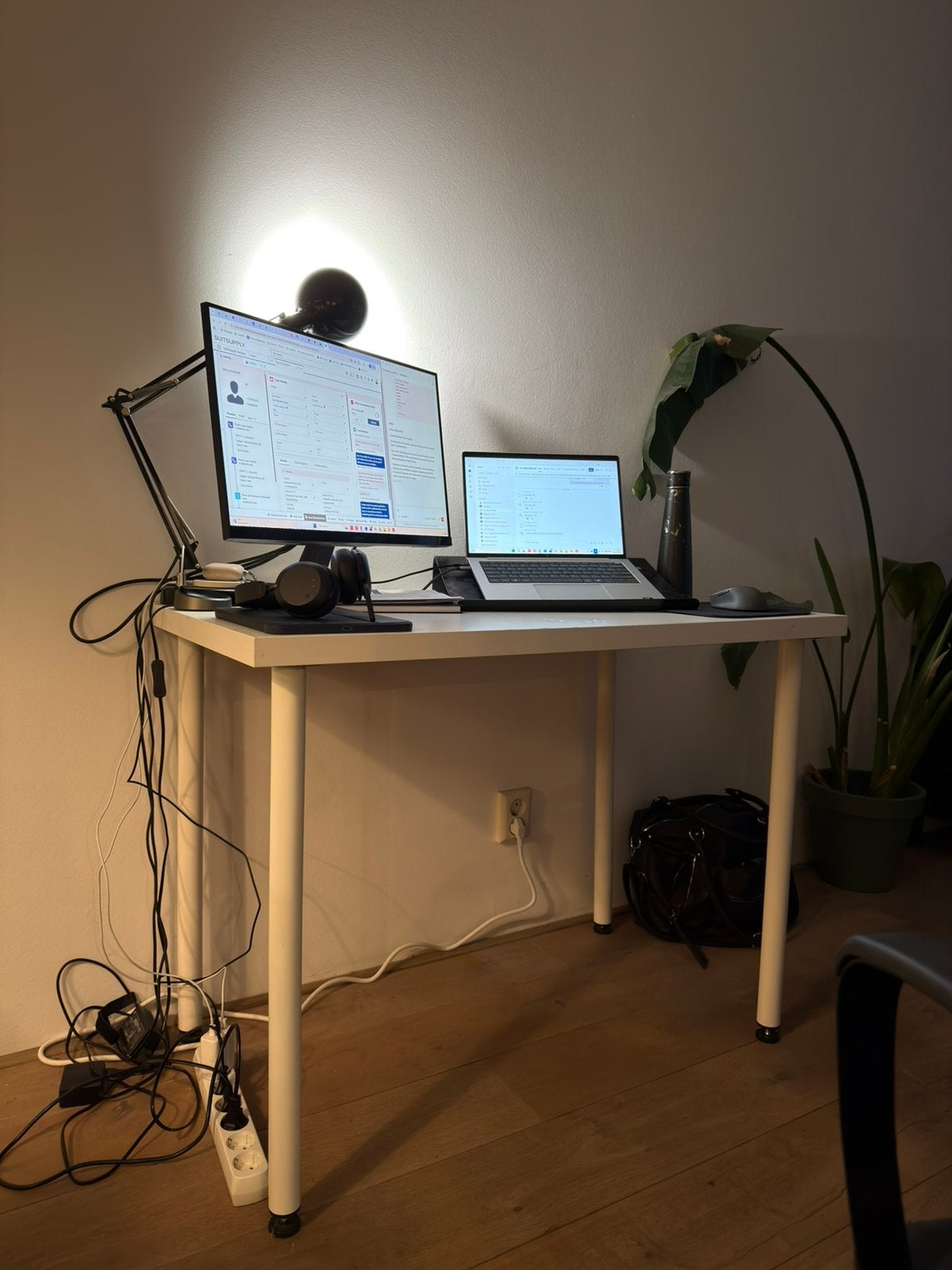 White Desk, Ophalen, Zo goed als nieuw