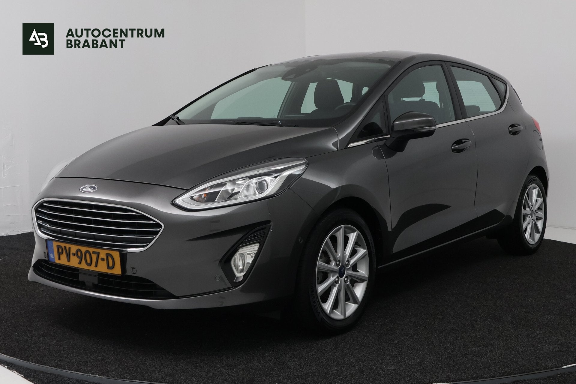 Ford Fiesta 1.0 EcoBoost Titanium (CAMERA, CRUISE CONTROL AD, Voorwielaandrijving, 580 kg, 23 km/l, Origineel Nederlands