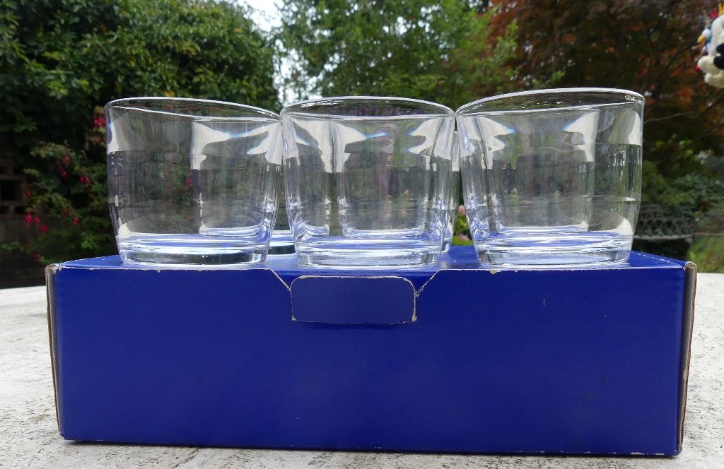 Set 6 Nieuwe Arabia Wartsila Prisma Glas / Glazen in de doos, Huis en Inrichting, Keuken | Servies, Glas of Glazen, Arabia, Nieuw