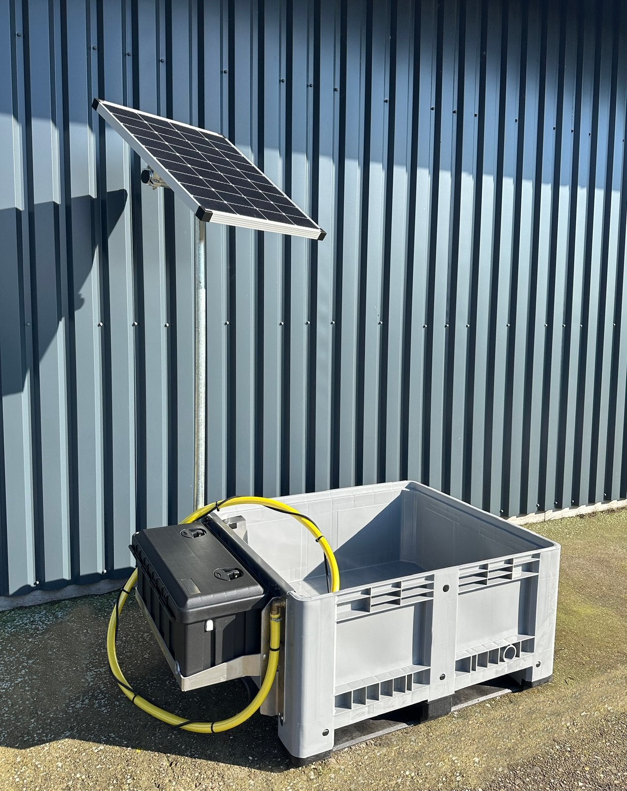 Nieuwe Solar Drinkwaterbak Weidedrinkbak paarden, .., ..., ..., Toebehoren