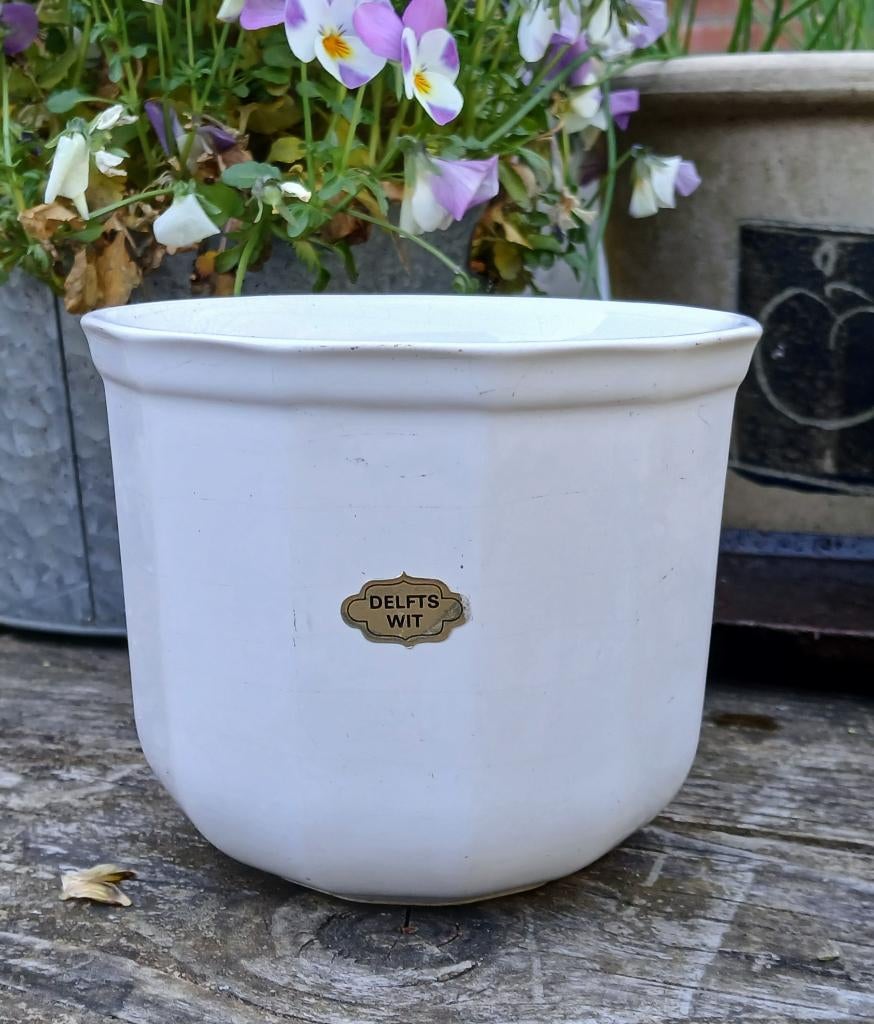 Bloempot Delfts Wit - pot met hoekjes/vlakjes, Tuin en Terras, Gebruikt, Rond, Binnen, Ophalen of Verzenden