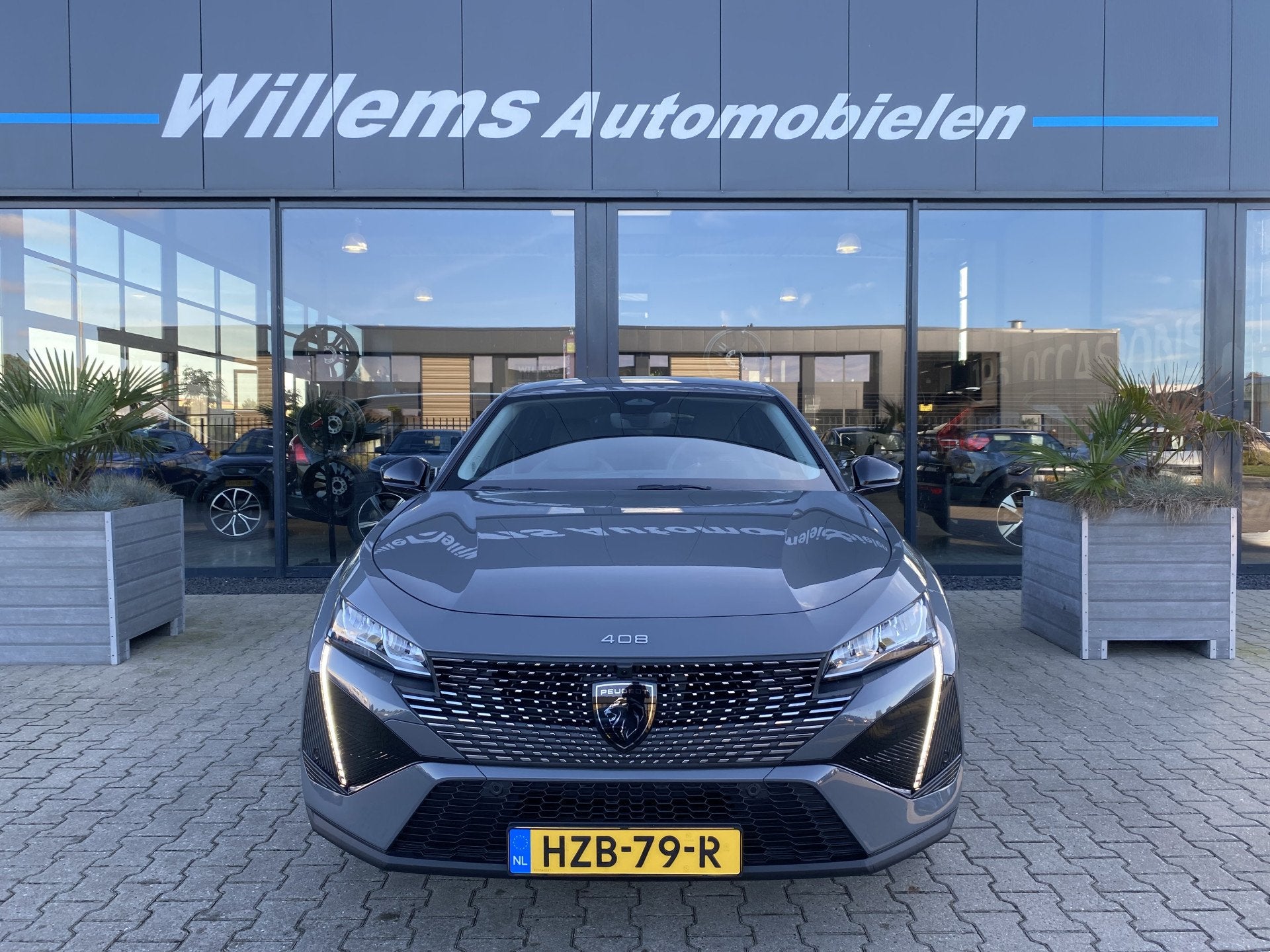 Peugeot e-408 Allure 58 kWh - SOH 93% Winterpakket, 360'Came, Auto's, Gebruikt, Met garantie (alle), Leder en Stof, Origineel Nederlands