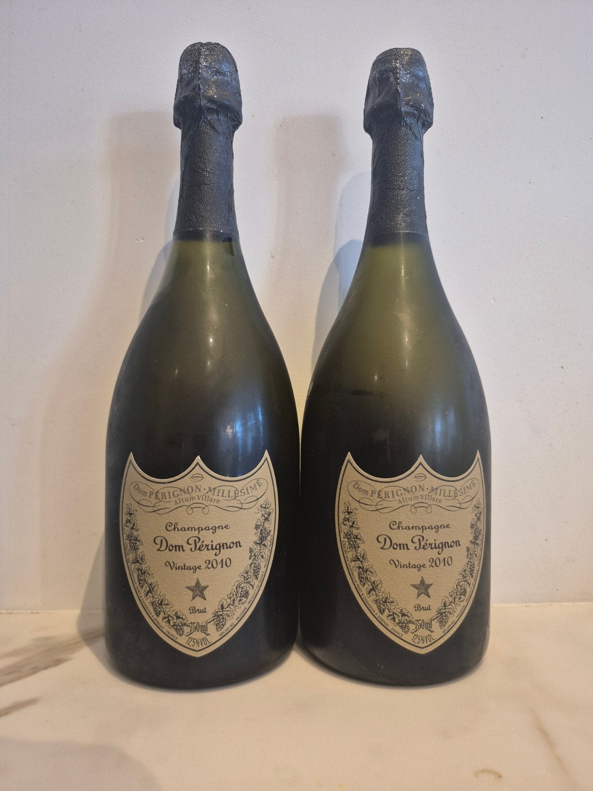 Dom Pérignon Collectie: 9 flessen, diverse jaargangen, Verzamelen, Wijnen, Ophalen, Nieuw, Frankrijk, Champagne