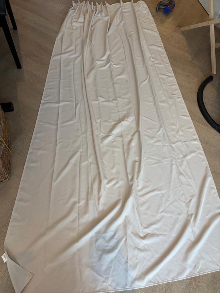 GRATIS Lichtbeige gordijn 255cm hoog, 135 breed, Ophalen, Gebruikt, Beige