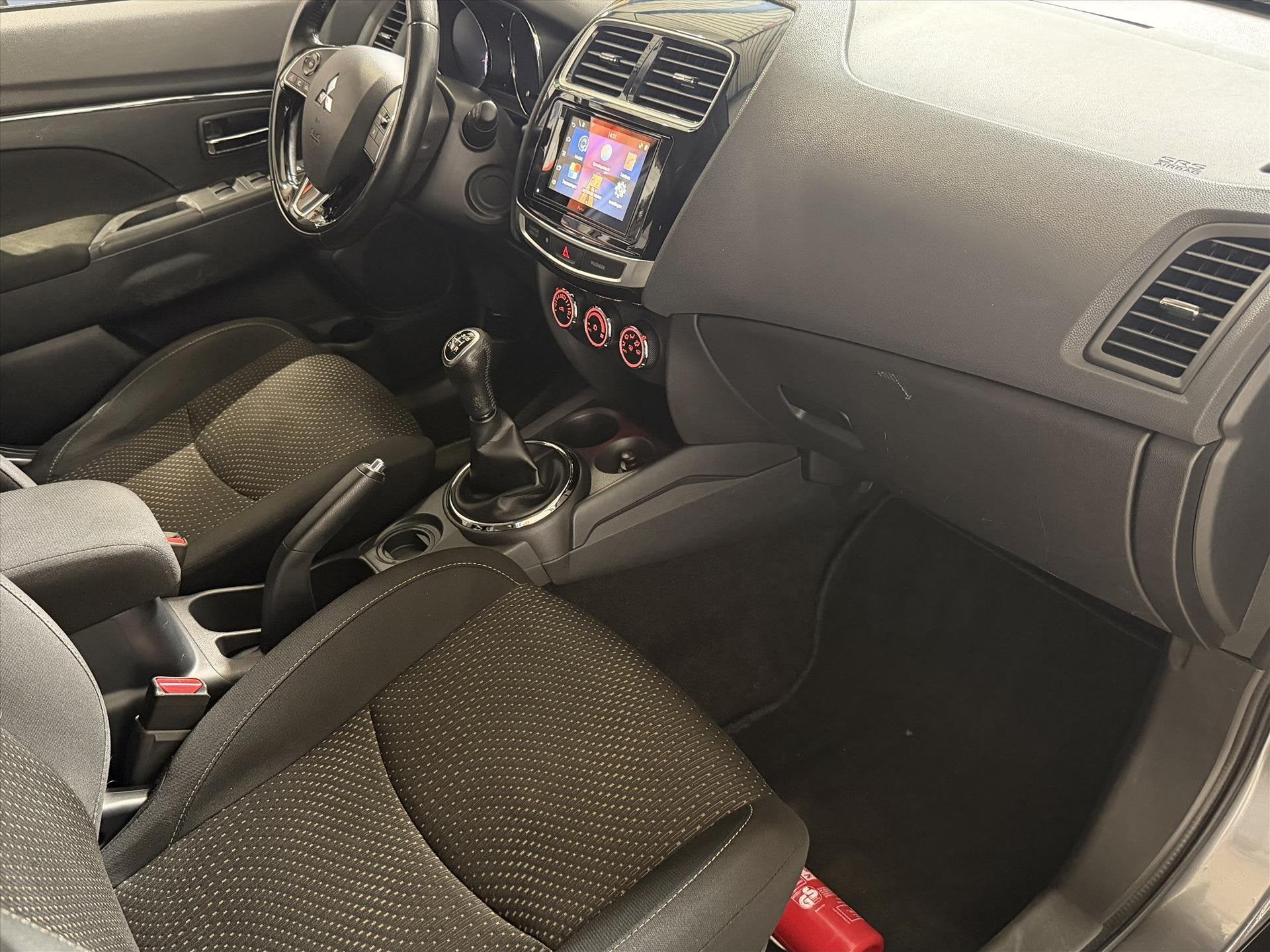 MITSUBISHI Asx 1.6 117pk ClearTec met AS&amp;G Intro Edition, Auto's, Keurmerk '100% Onderhouden', Dealer onderhouden, Stof, Gebruikt