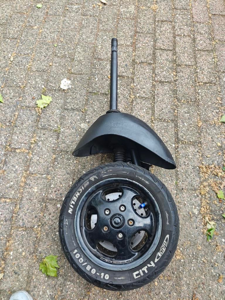 Piaggio zip sp 2000 h2o mono voorvork orgineel 100% recht, Ophalen of Verzenden