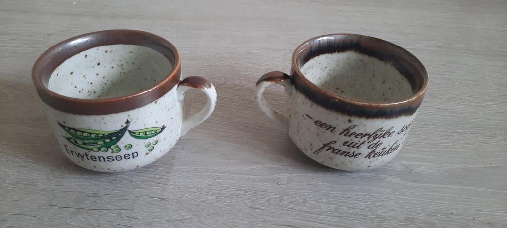 Set van 2 vintage soepkommen - Erwtensoep & Franse soep, Gebruikt, Ophalen of Verzenden, Kom(men), Overige stijlen