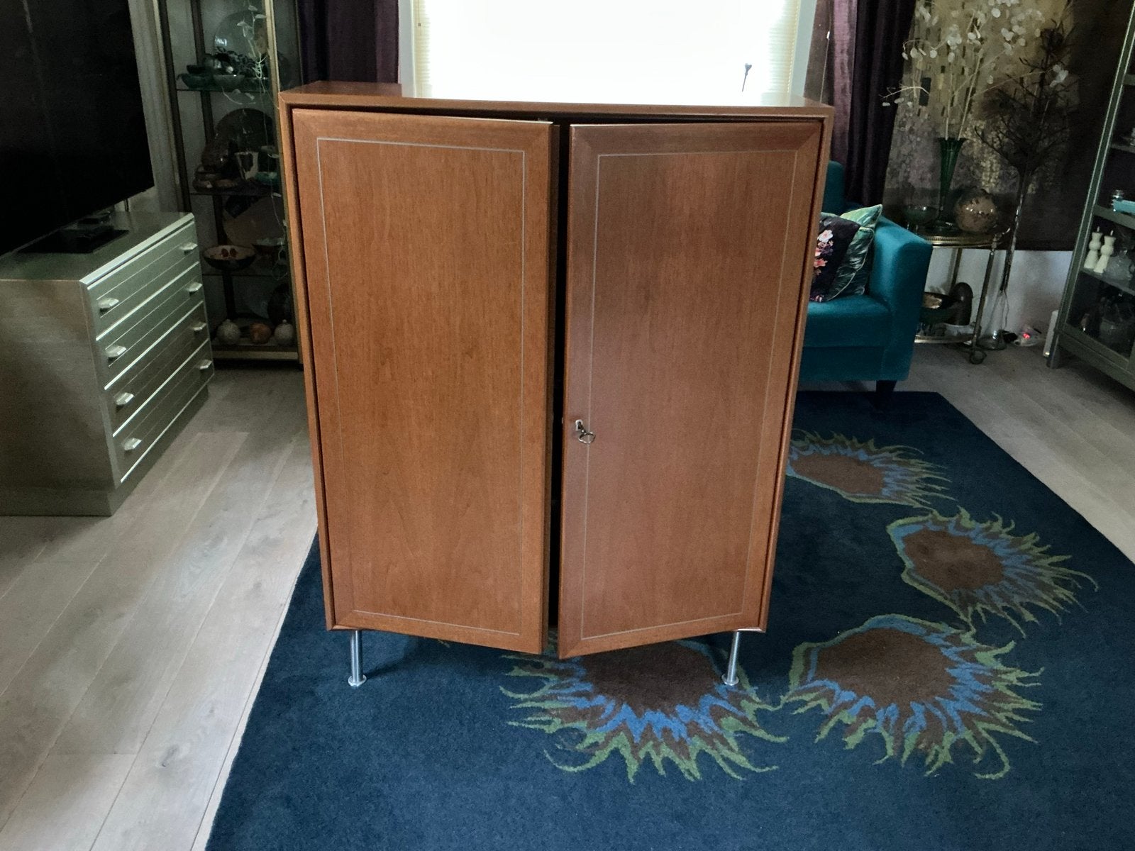 Mooie palissander houten kast met slot en sleutel, Ophalen
