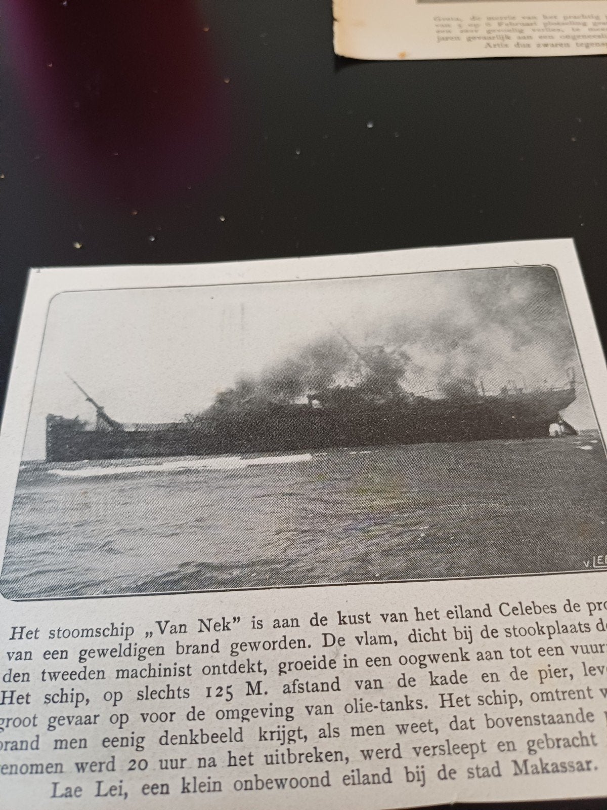 knipsel brand stoomschip Van Nek 1911, Verzamelen, Ophalen of Verzenden, Gebruikt, Kaart, Foto of Prent