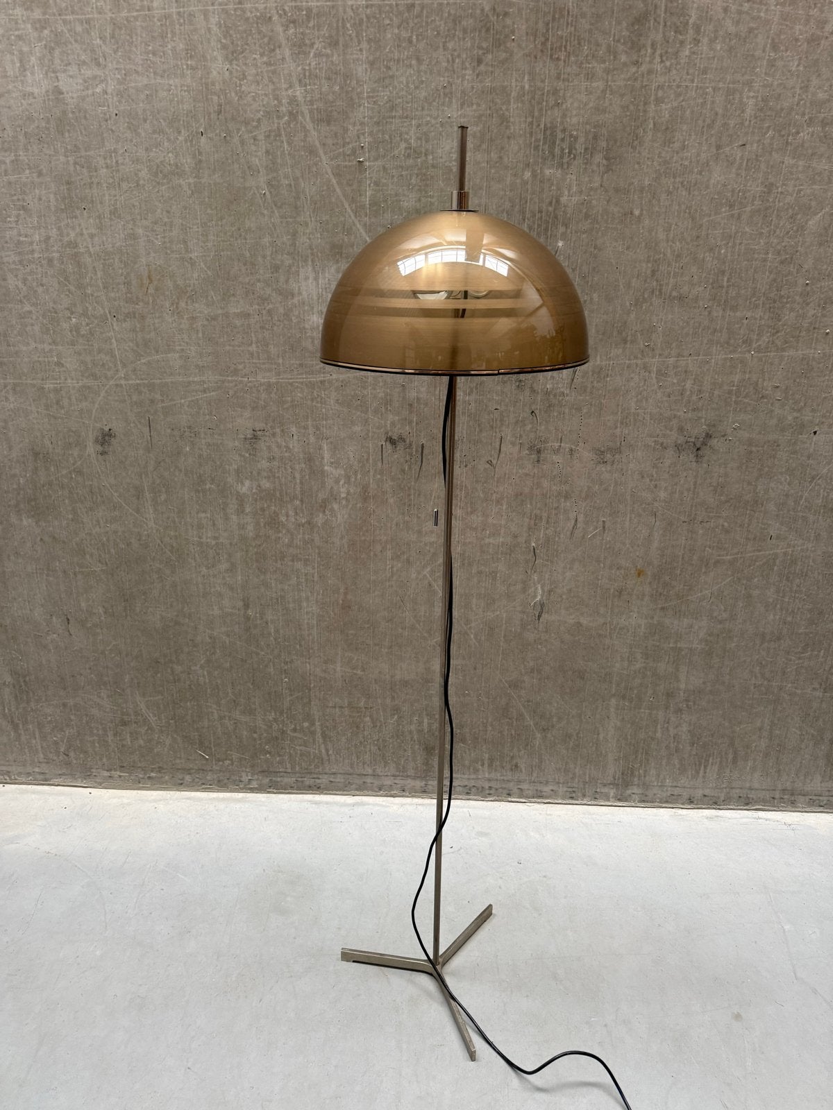 Mushroom Vloerlamp met Mokkakleurige Acrylglas Kap, Kunststof, Gebruikt, X, 150 tot 200 cm