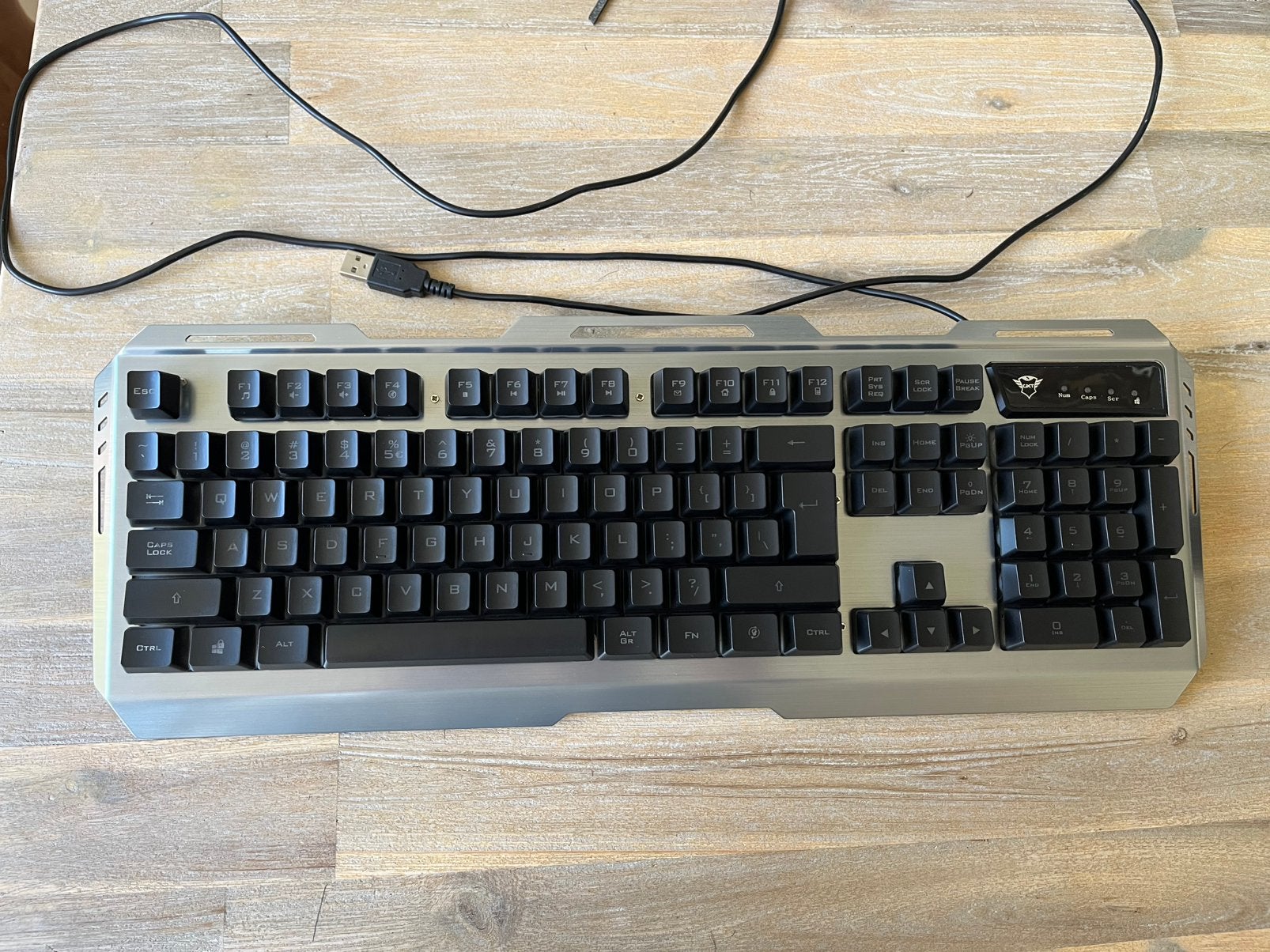 Trust GXT 845 wired RGB keyboard, Computers en Software, Toetsenborden, Gebruikt, Gaming toetsenbord, Ophalen of Verzenden, Qwerty