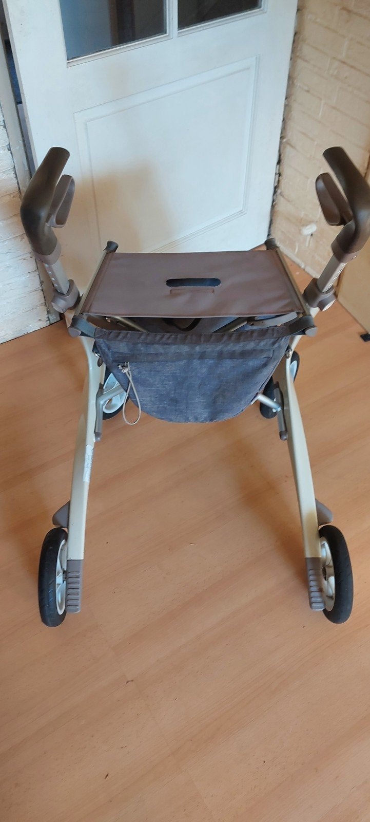 By Acre carbon  ook in zwart rollator  vanaf, Ophalen of Verzenden