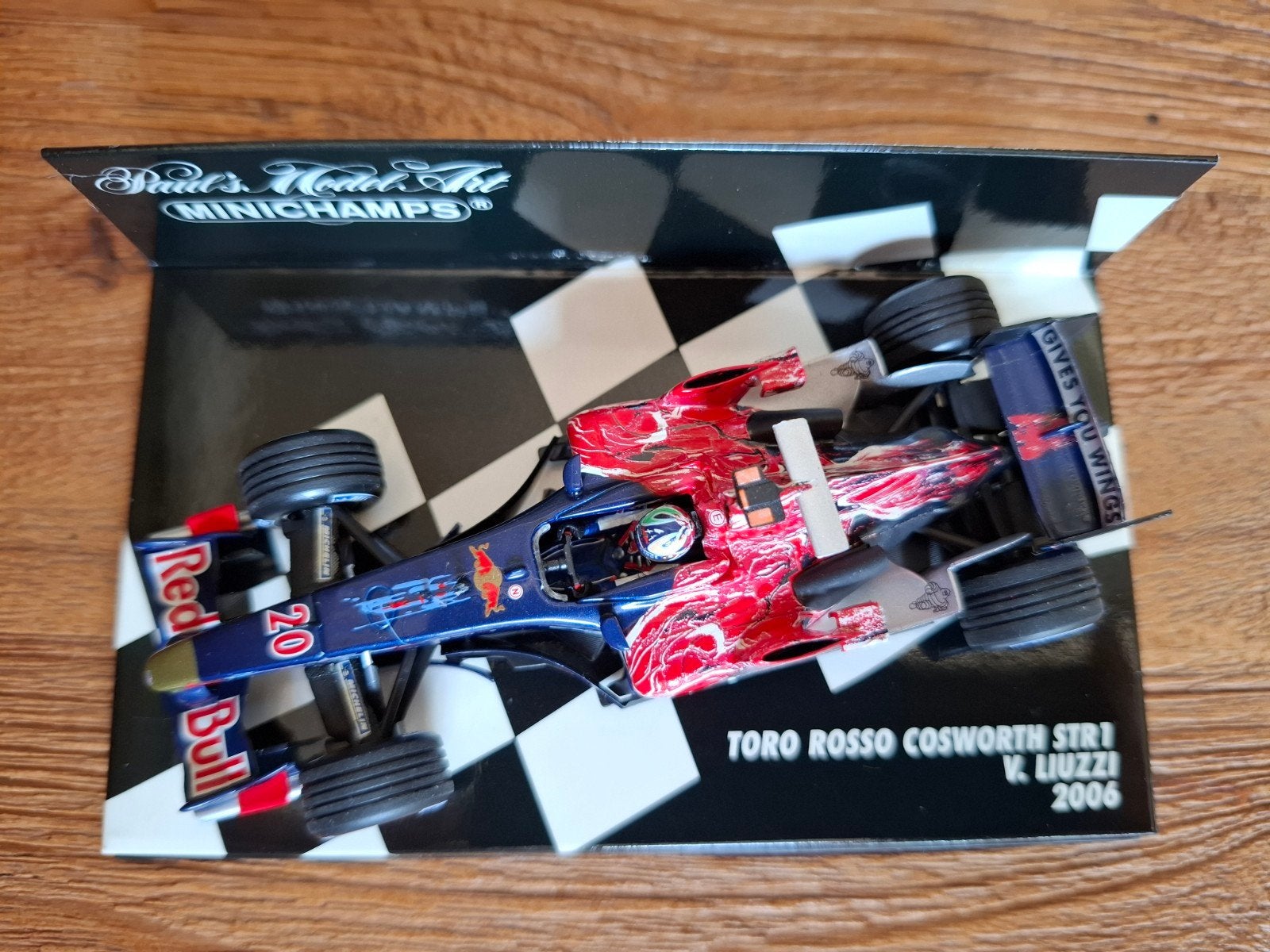 Minichamps Toro Rosso Cosworth STR1 V. Liuzzi 2006 F1 1:43, Ophalen of Verzenden, Zo goed als nieuw, Auto, MiniChamps