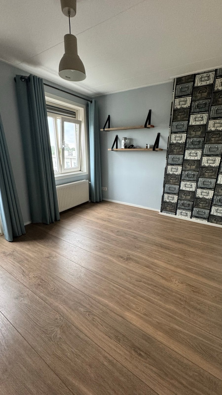 Circa 70 m² laminaat Meadowood bruin + ondervloer, Huis en Inrichting, Stoffering | Vloerbedekking, Ophalen, Bruin, Zo goed als nieuw