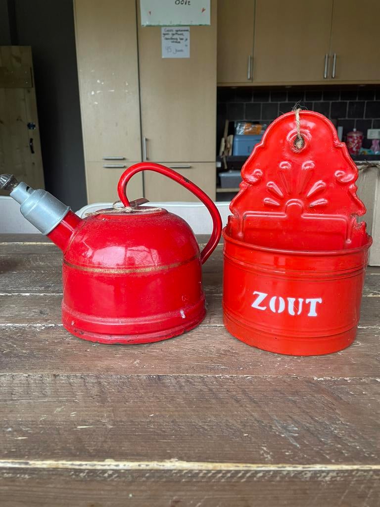Emaille fluitketel en zout bakje, Ophalen of Verzenden