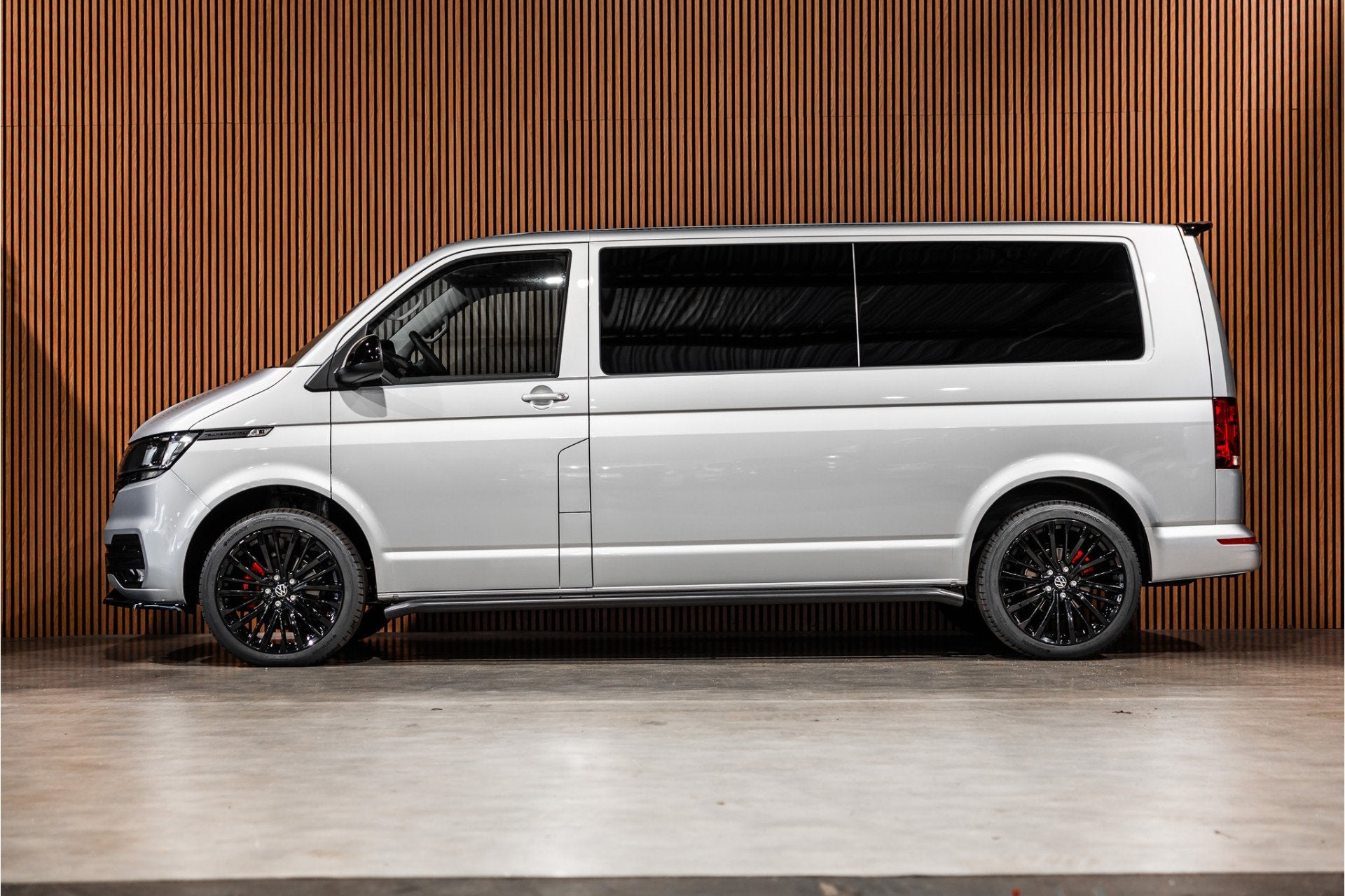 Foto 4 van Volkswagen Transporter 2.0 TDI L2H1 DSG DC | Dubbel cabine |