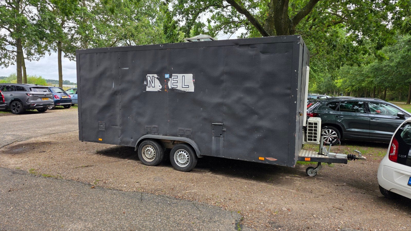 foodtruck / trailer + airco +nieuw onderstel+ koelkast, Ophalen, Gebruikt, Overige materialen, Overige typen