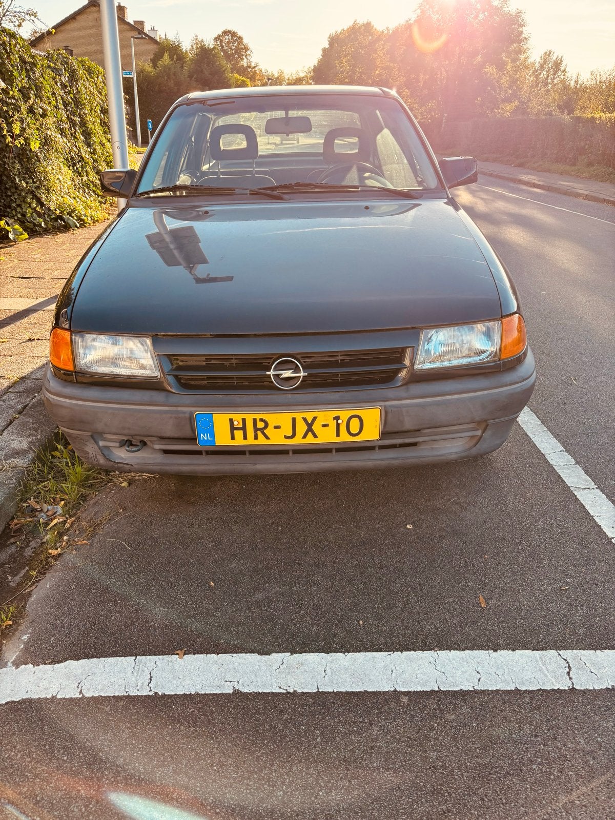 Opel Astra 1.6 I AUTOMAAT E2 1994 Zwart, Stof, 40 €/maand, Zwart, 4 cilinders
