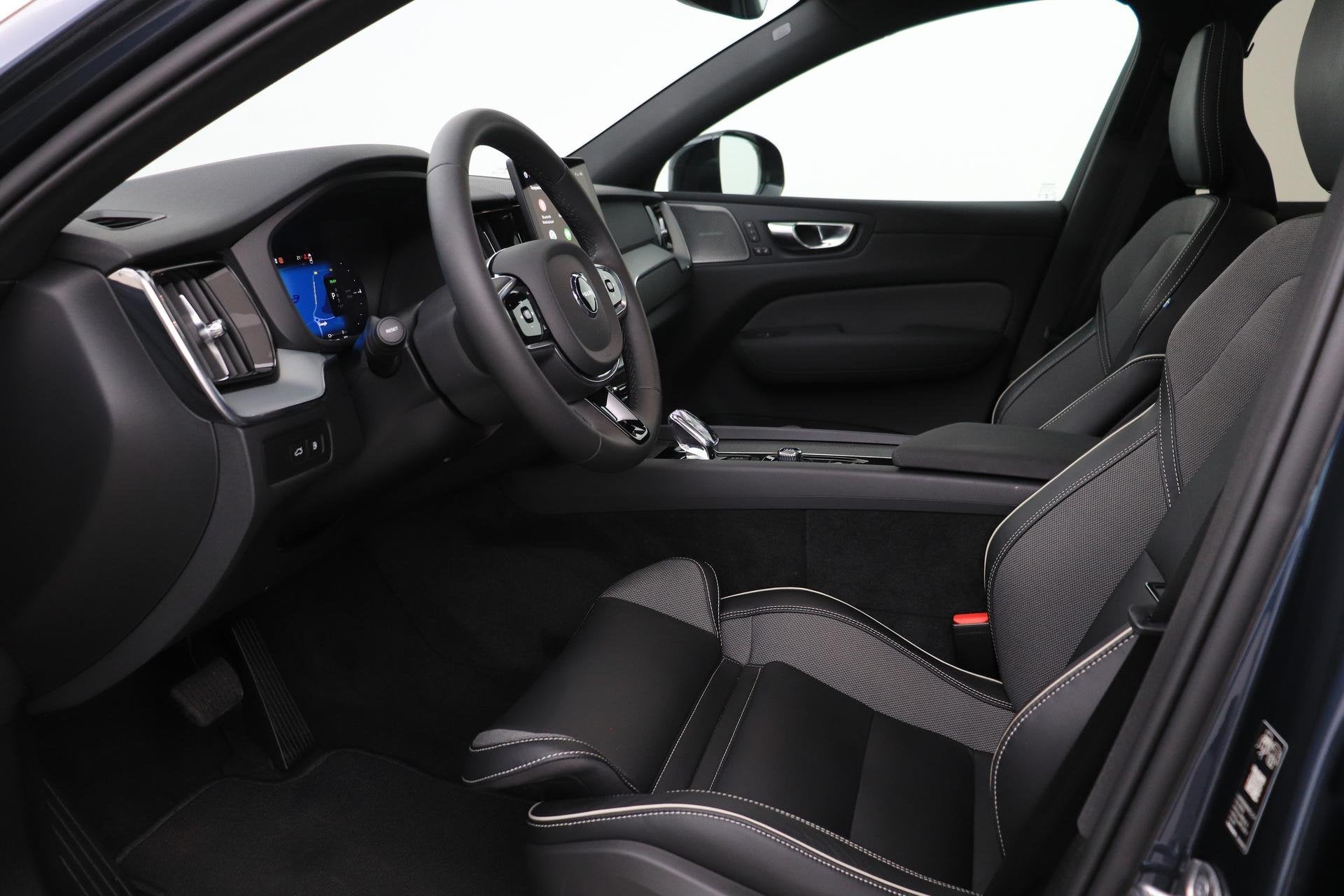 Volvo XC60 T6 Plus Black Edition | Harman/Kardon | Panoramad, Automaat, Gebruikt, Euro 6, 4 cilinders