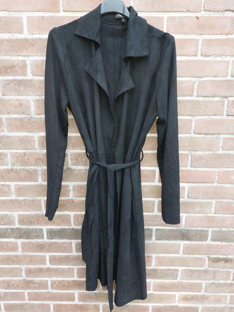 Zwart suèdelook lang vest jas maat S/36 nieuw Tramontana, Kleding | Dames, Ophalen of Verzenden, Nieuw, Maat 36 (S), Zwart