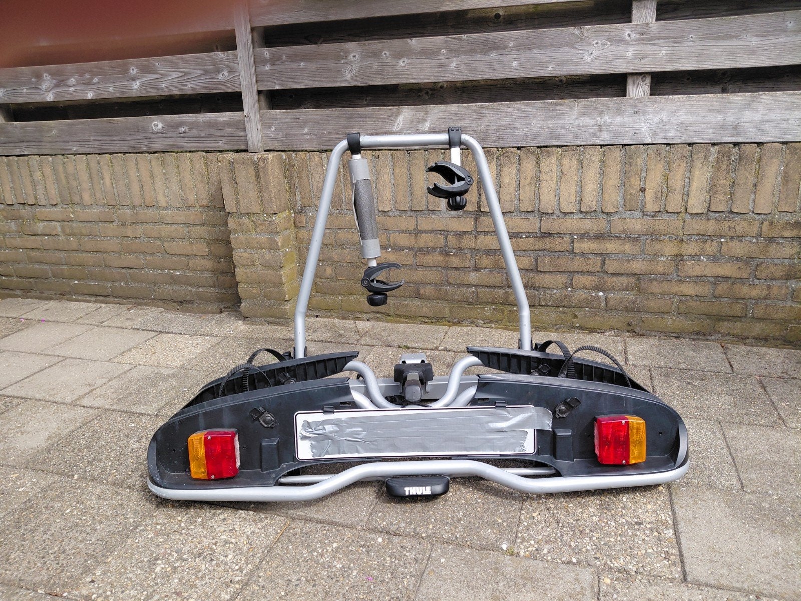 Thule fietsendrager voor 2 elektrische fietsen, Auto diversen, Fietsendragers, Ophalen, Zo goed als nieuw, 2 fietsen, Trekhaakdrager