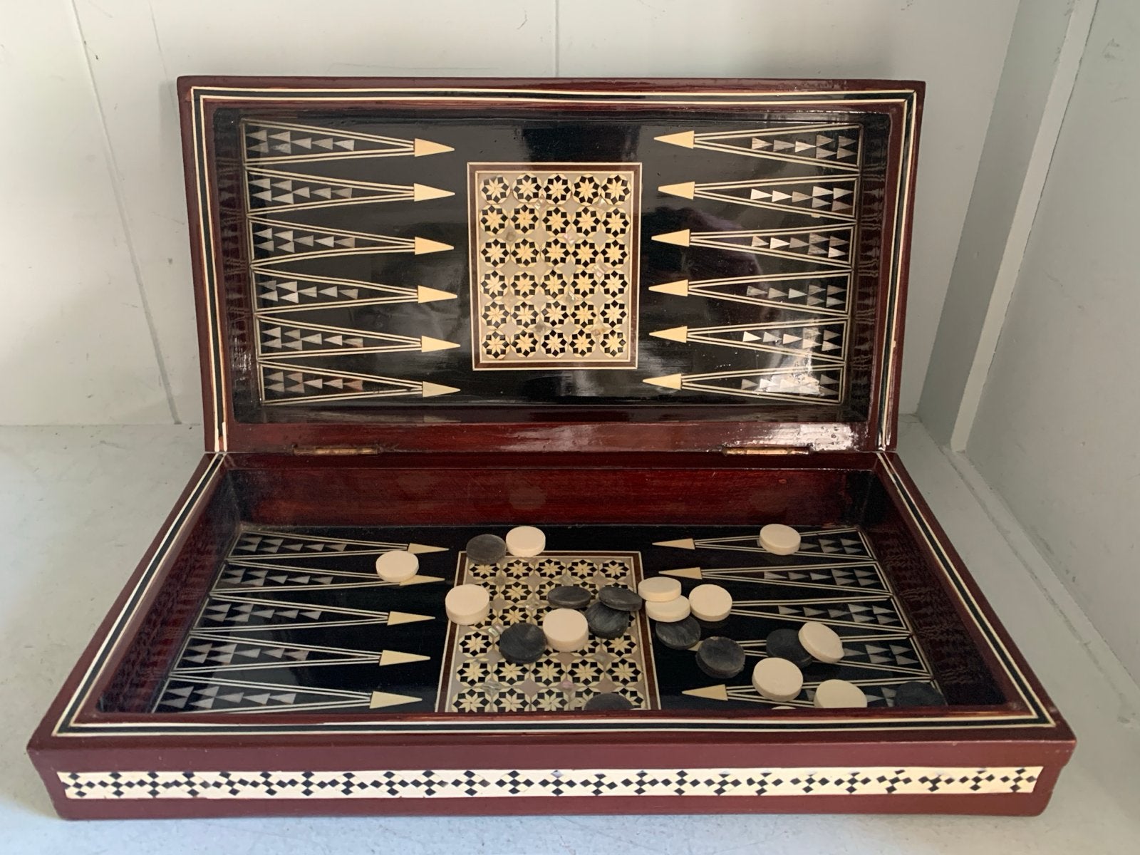 Prachtig handgemaakt Tavla Backgammon/Dammen Midden Oosten, Hobby en Vrije tijd, Een of twee spelers, Ophalen of Verzenden, Gebruikt