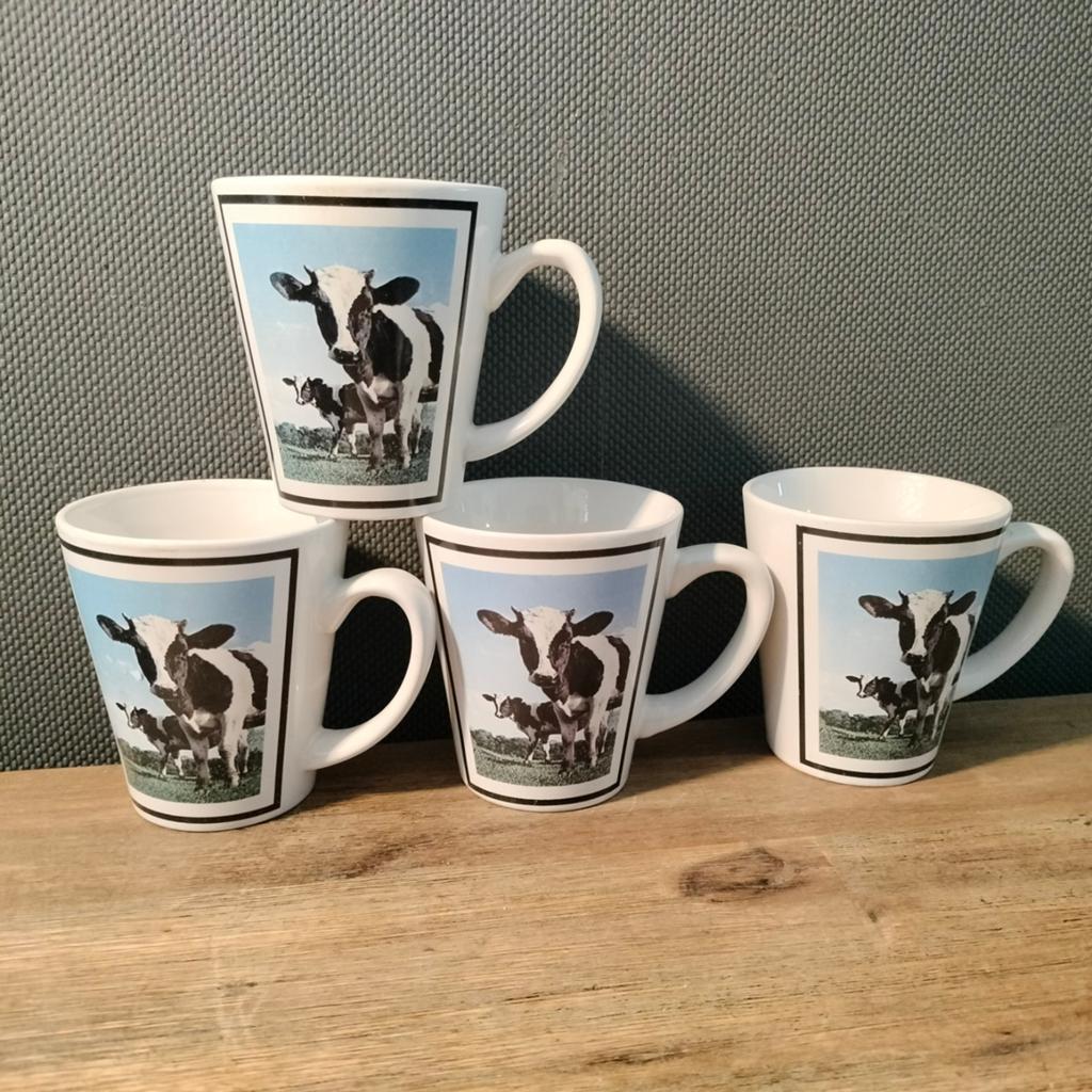 Set van 4 vintage FRICO melkbekers met koeienprint, Antiek en Kunst, Ophalen of Verzenden