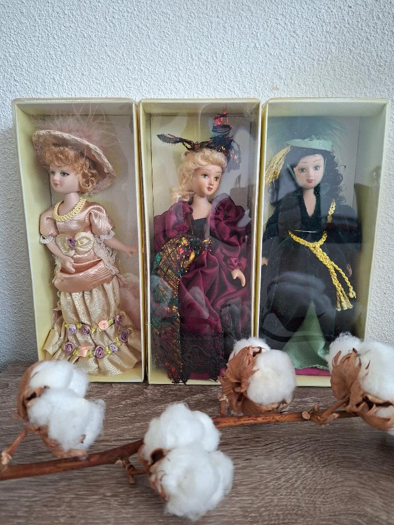 12 collectie Oekraïne pop, Verzamelen, Poppen, Ophalen of Verzenden, Zo goed als nieuw, Pop