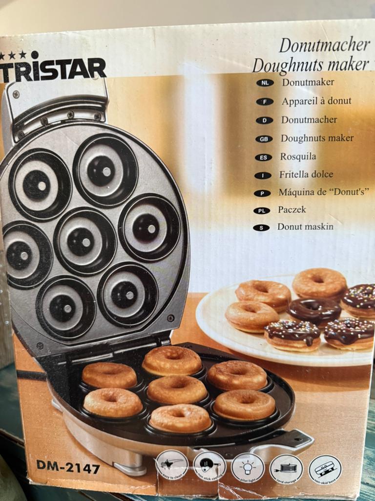 Donutmaker, Hobby en Vrije tijd, Taarten en Cupcakes maken, Ophalen, Zo goed als nieuw, Bakvorm