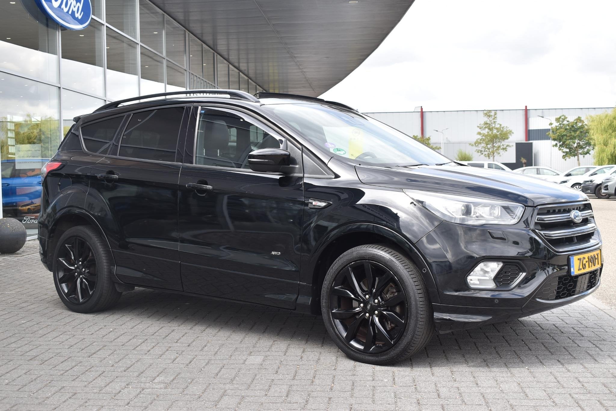 Ford Kuga 1.5 EcoBoost ST Line | Automaat | Panoramadak | Cl, Auto's, 12 maanden, Euro 6, 4 cilinders, Zwart