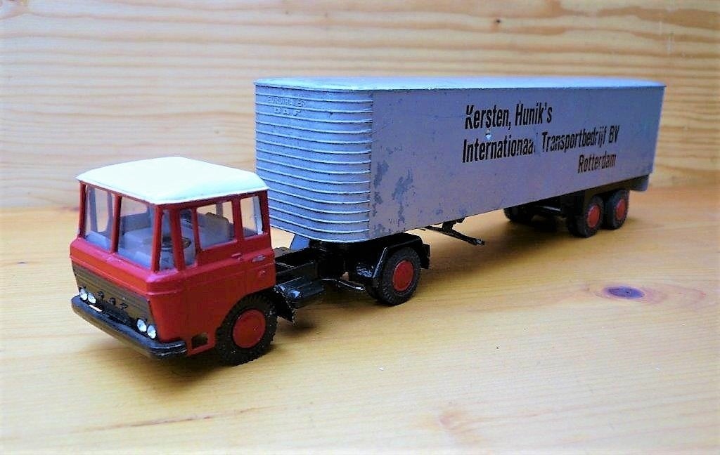 Lion Daf 2600 + eurotrailer Kersten huniks Rotterdam., Hobby en Vrije tijd, Modelauto's | 1:50, Ophalen of Verzenden, Gebruikt