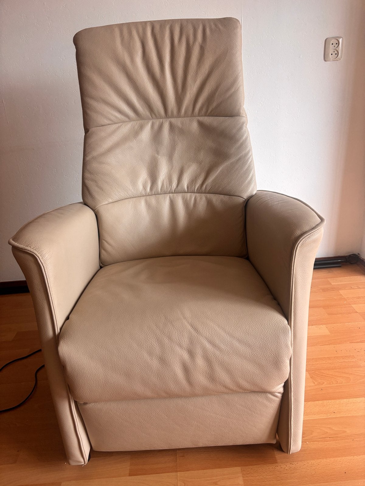 Leren relaxfauteuil - Sta op-stoel Zo goed als nieuw