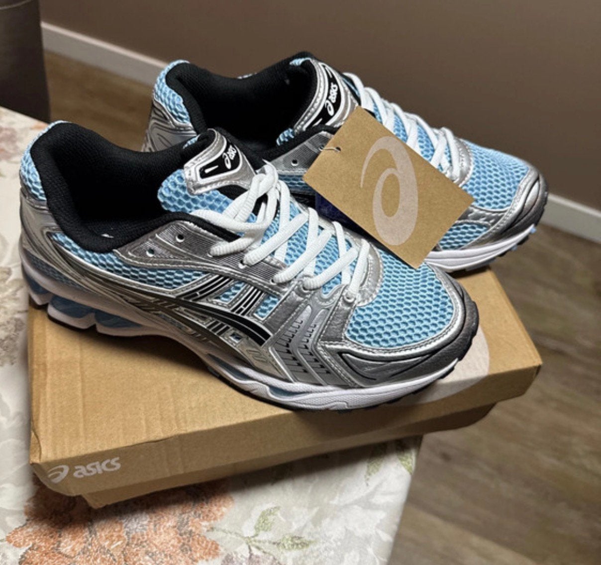 Nieuwe Asics Kayano -Maat 43,5, Hardloopschoenen, Nieuw, Ophalen of Verzenden, Overige sporten