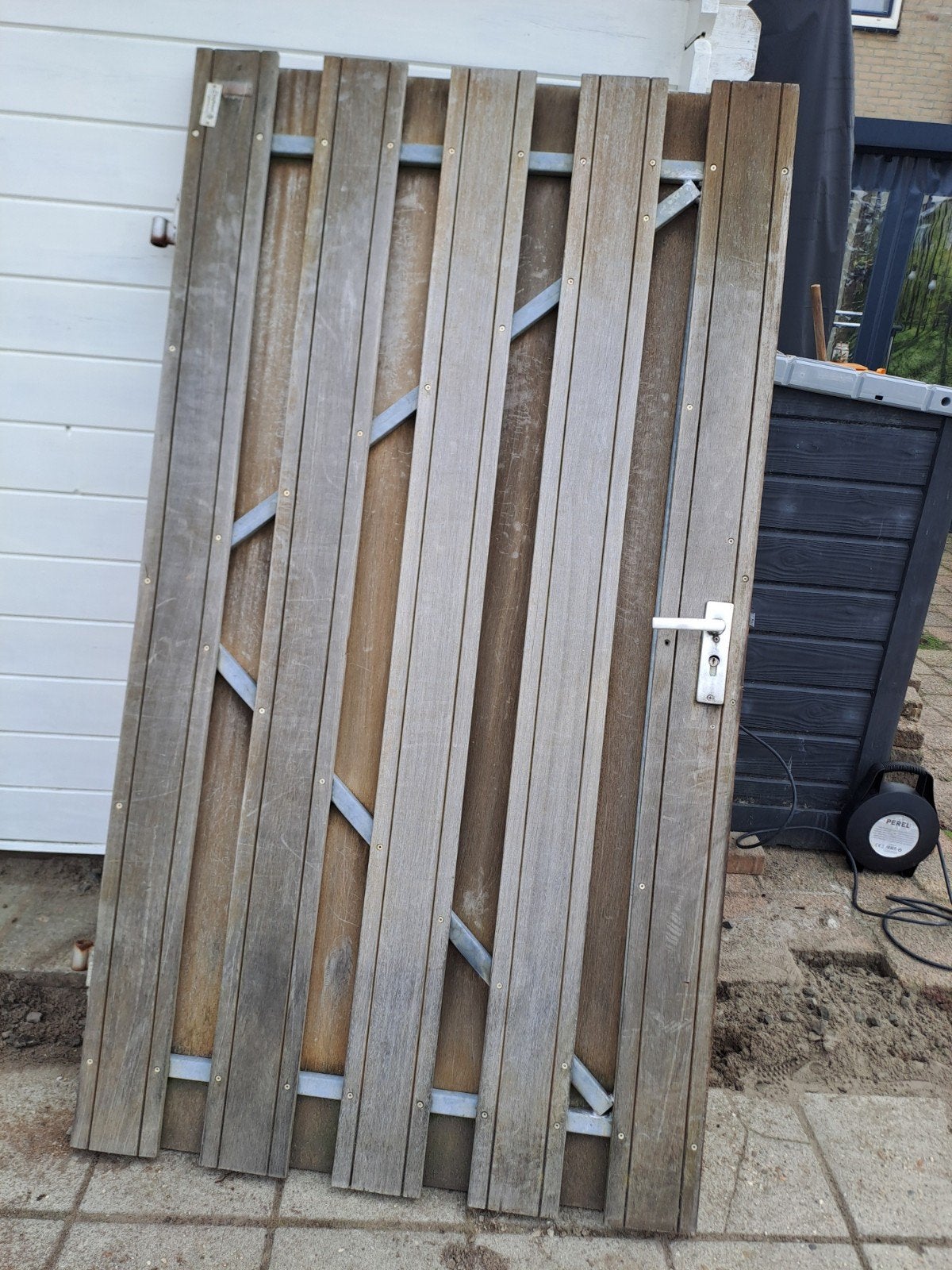 schuttingdeur  180 x 99,5, Ophalen, Hout, Minder dan 3 meter, 1 tot 2 meter