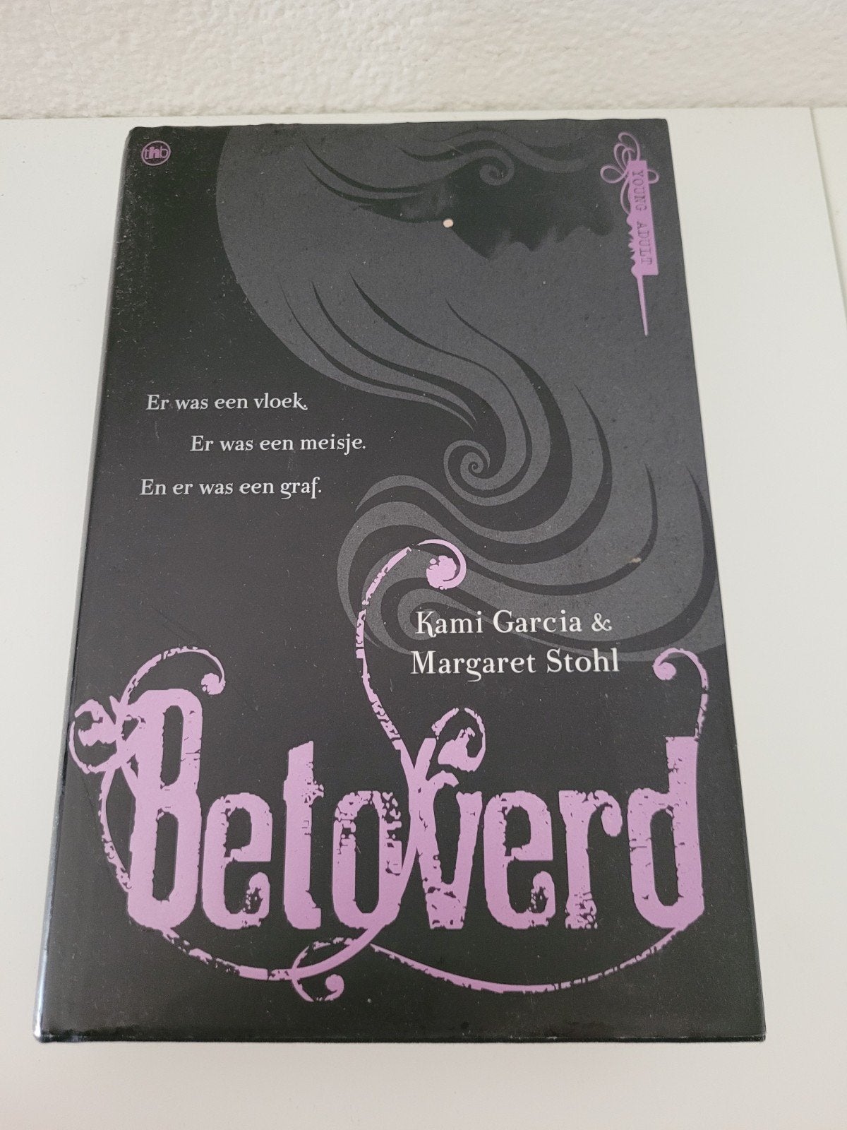 Betoverd - Kami Garcia & Margaret Stohl (Gelezen), Boeken, Ophalen of Verzenden, Gelezen