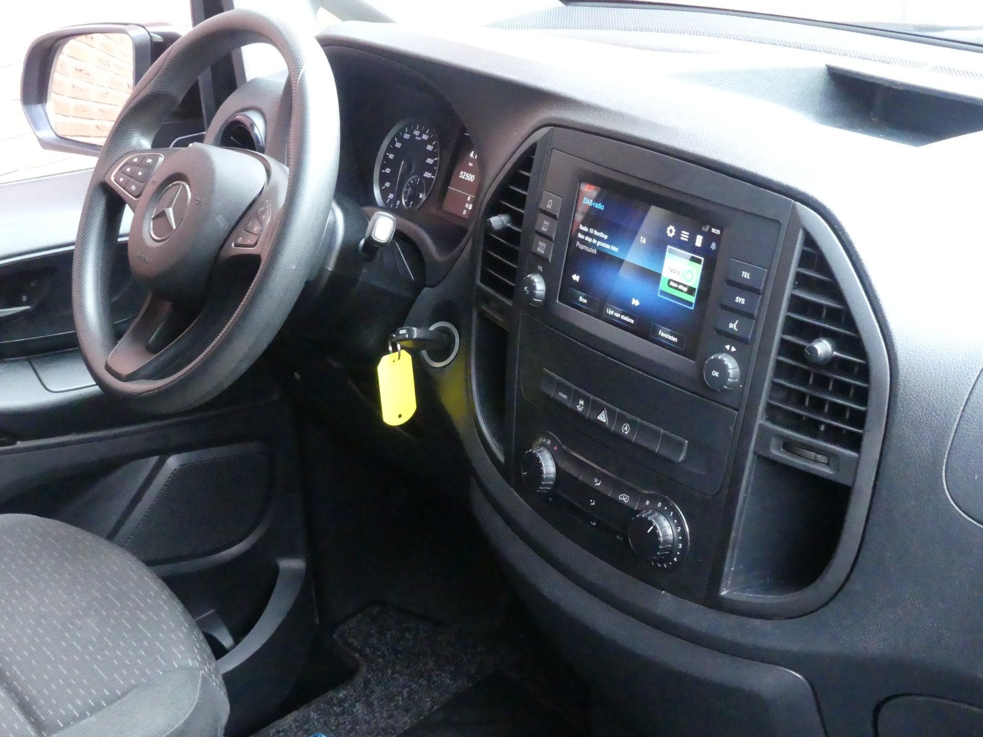 Mercedes-Benz Vito 114 CDI Lang Camera/Navigatie/Cruise cont, Gebruikt, Euro 6, 4 cilinders, Zwart