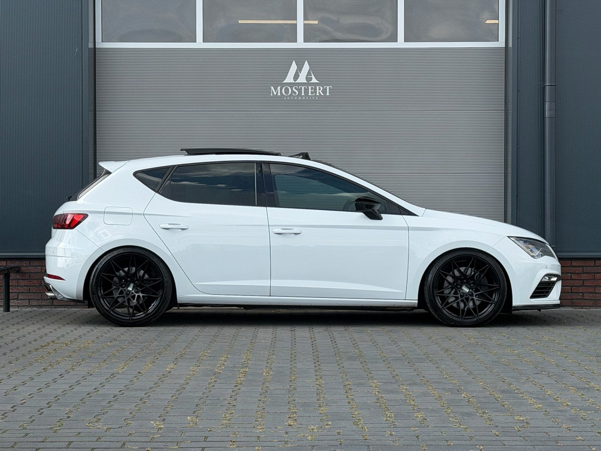 Seat Leon 2.0 TSI/290pk CUPRA|Pano|Camera|Stoelverw.|Adaptiv, Auto's, Seat, 15 km/l, 4 cilinders, 1984 cc, Leon