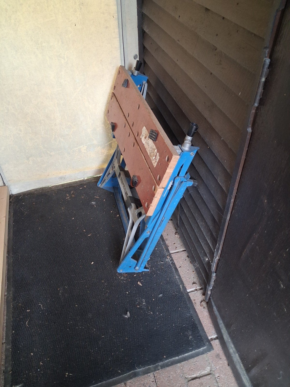 Opvouwbare werkbank, Ophalen, Gebruikt, Minder dan 70 cm, Bankschroef