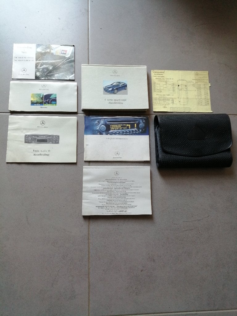Compleet mapje boekjes MERCEDES c-sportcoupe W203  2000/2007, Auto diversen, Ophalen of Verzenden
