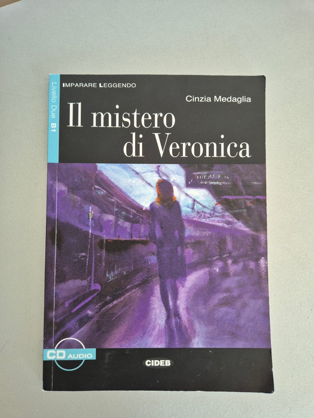 Il mistero di Veronica - Italiaans leerboek met CD, Ophalen of Verzenden, Zo goed als nieuw, Fictie, Cinzia Medaglia