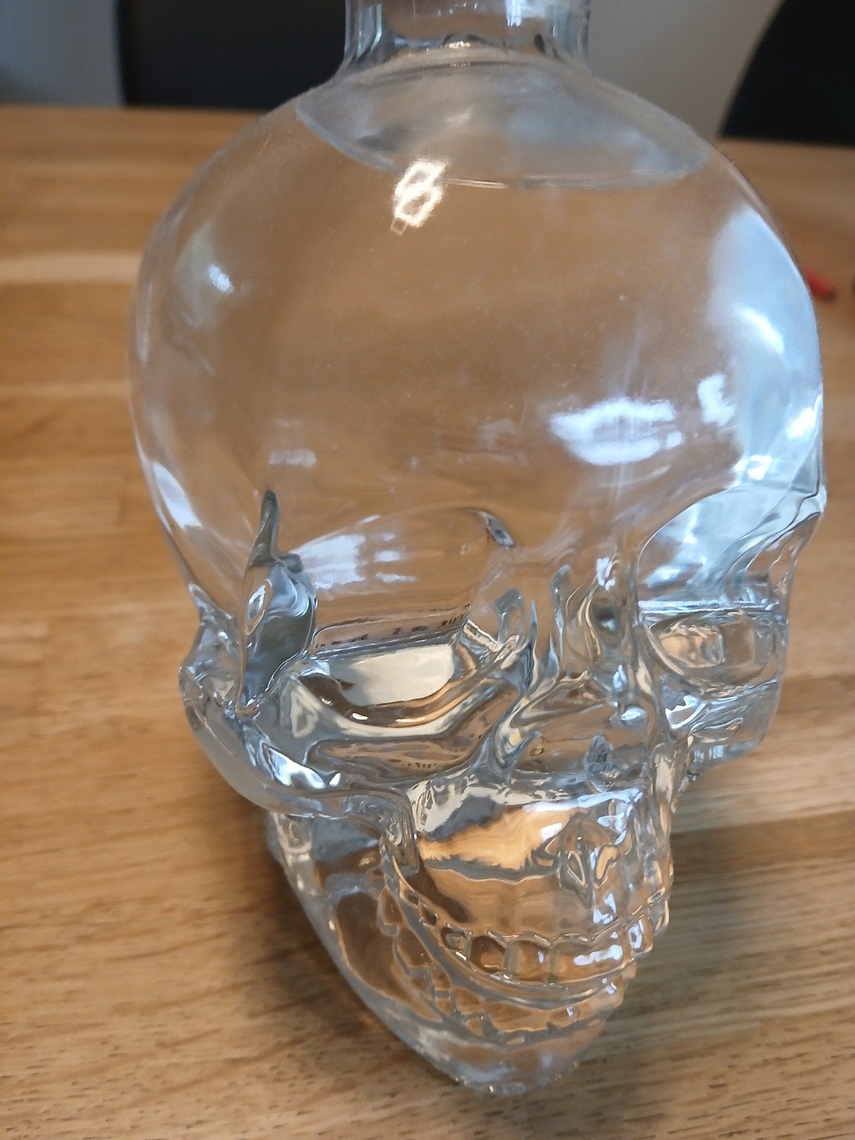 sierfles schedel gevuld met vodka ongeopend, Huis en Inrichting, Ophalen, Zo goed als nieuw