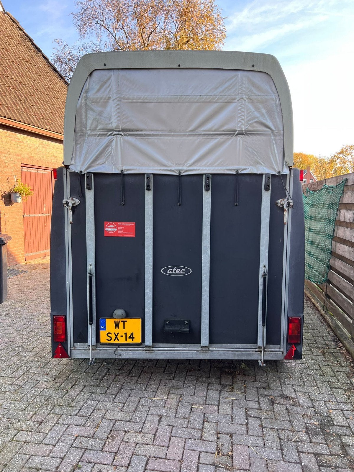 Atec V-2700 Paardentrailer - Zo goed als nieuw, Ophalen of Verzenden, Zo goed als nieuw