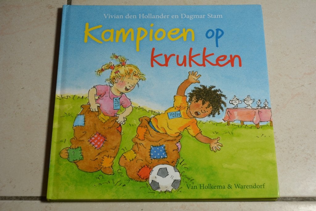 Lisa & Jimmy Kampioen op Krukken / Vivian den Hollander, Ophalen of Verzenden, Zo goed als nieuw, Fictie algemeen, Voorleesboek