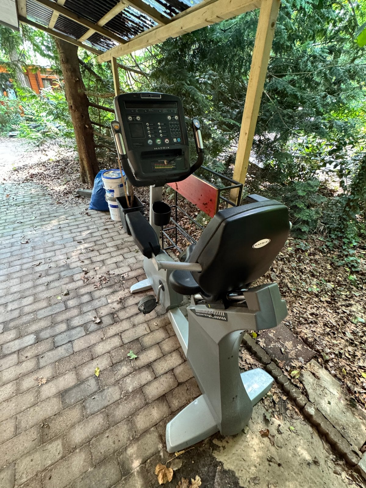 Partij sportapparatuur: Hometrainer, Roeitrainer, Loopband, Ophalen, Gebruikt, Armen, Metaal