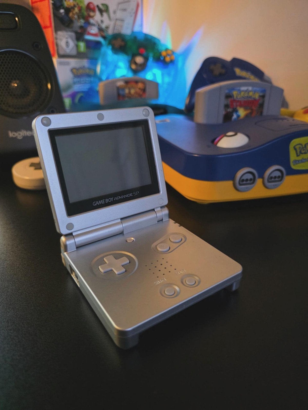 Nintendo GameBoy Advance SP silver, Spelcomputers en Games, Spelcomputers | Nintendo Game Boy, Ophalen of Verzenden, Gebruikt