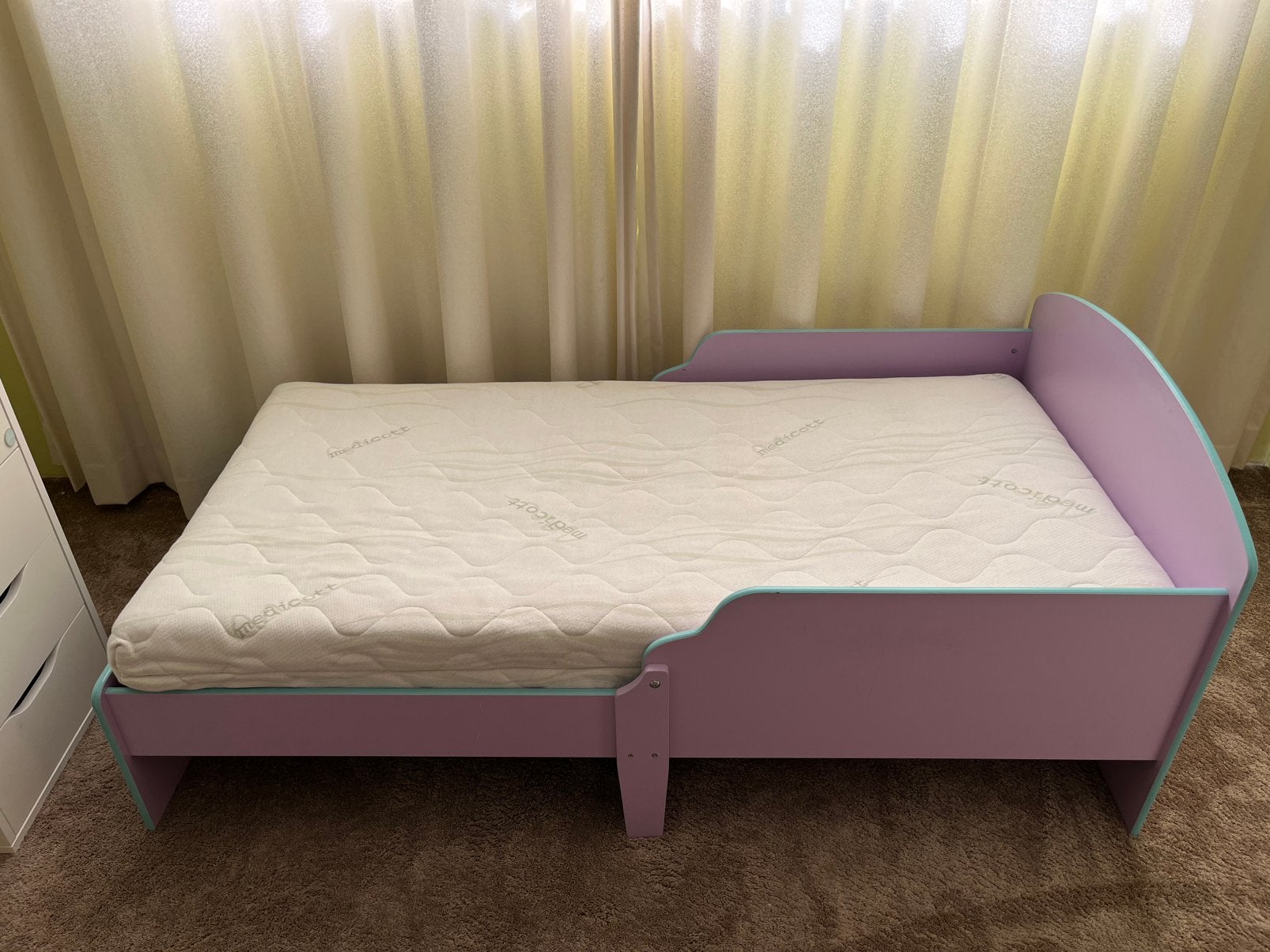 Kinderbed met matras en Frozen-hoofdeinde, Ophalen, Gebruikt, 70 tot 85 cm, 140 tot 160 cm