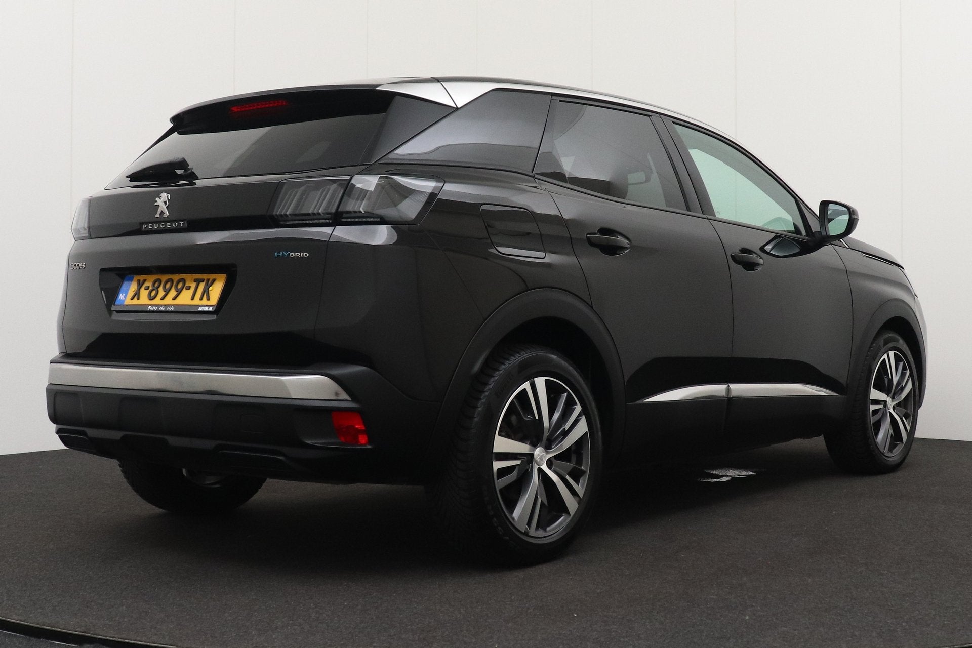 Peugeot 3008 1.6 180 PK PHEV Aut. Allure Camera Half-Leder C, Auto's, Leder en Stof, Zwart, Bedrijf, Hybride Elektrisch/Benzine