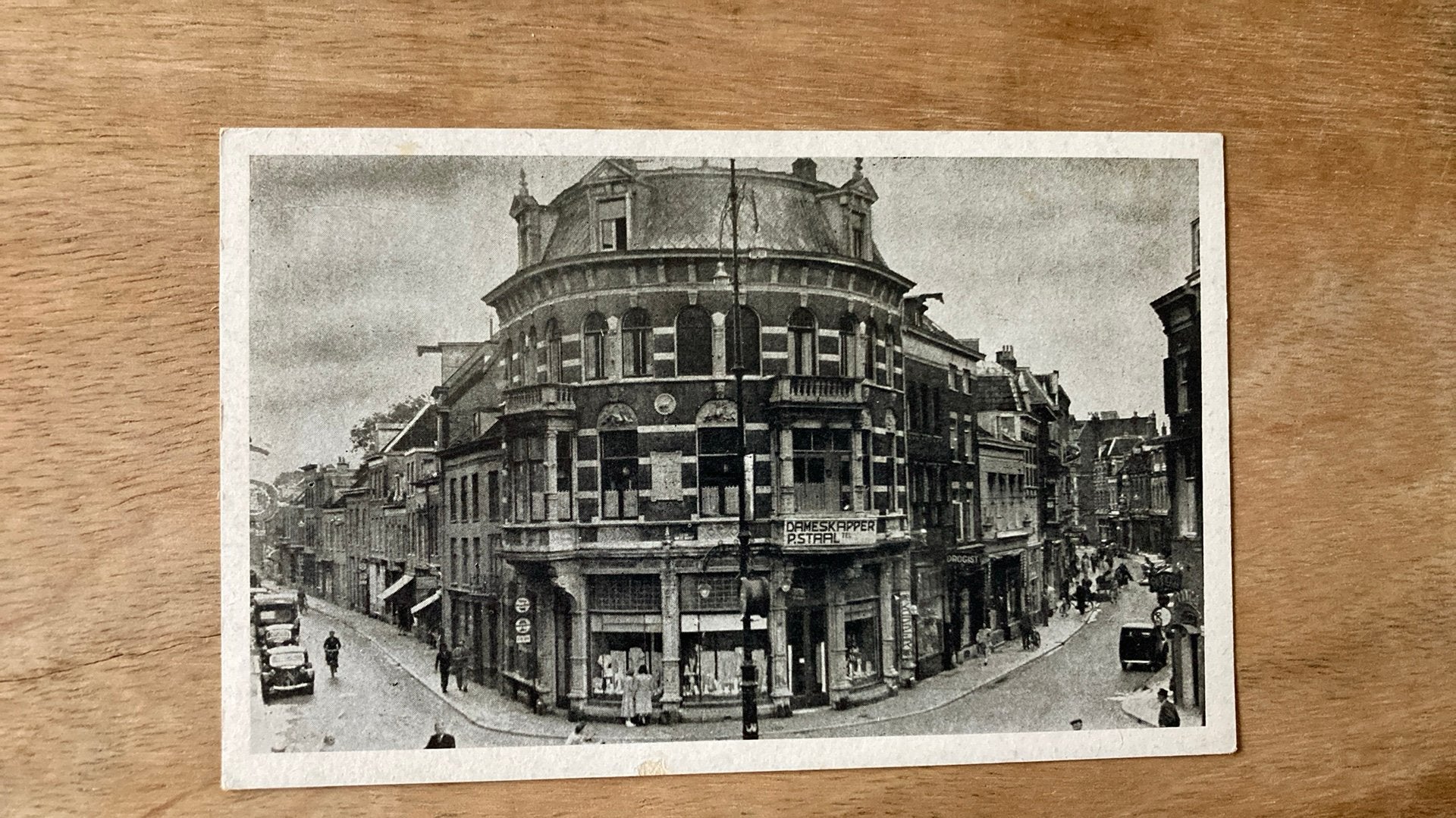Oude ansichtkaart Arnhem Beekstraat Kapper Staal, Ophalen of Verzenden, 1920 tot 1940, Ongelopen, Gelderland