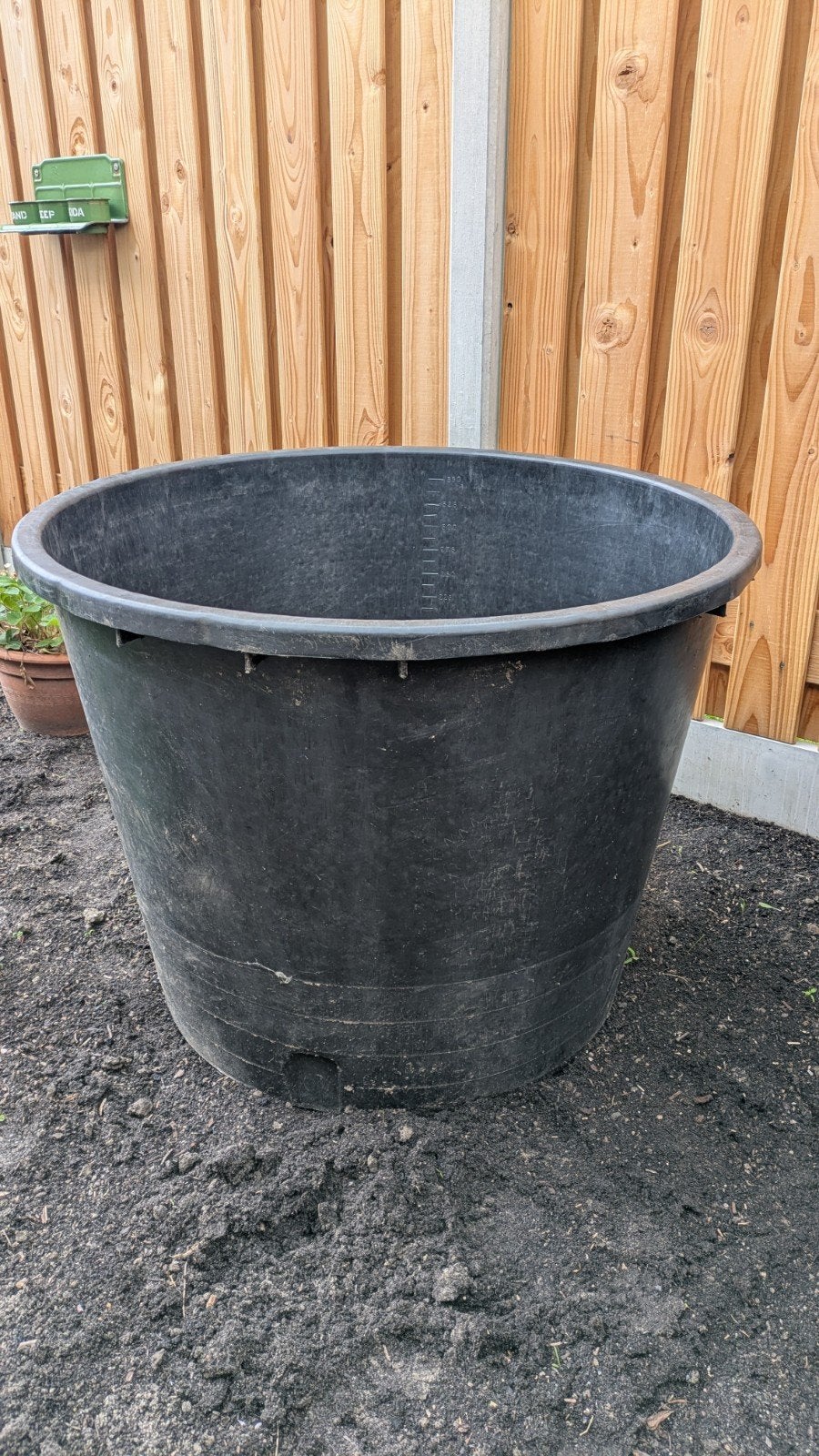 Grote zwarte kunststof plantenbak / kuip (350L), Ophalen, Kunststof, Gebruikt, 40 cm of meer